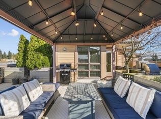 5811 177b St #406, Surrey, BC