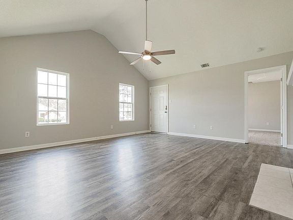 4th image of 4719 Laural Oak Dr