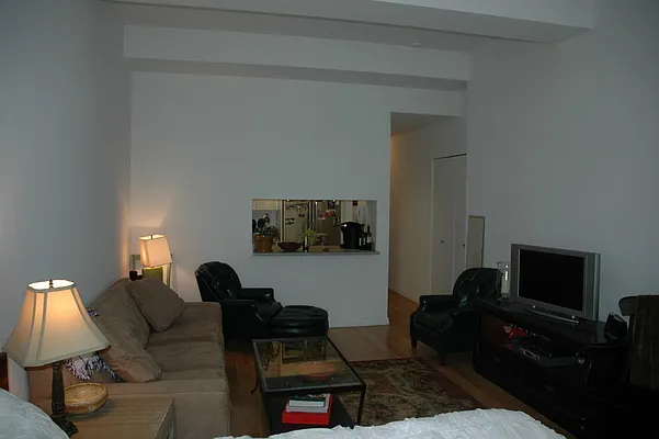 Rented by WIRE International Realty | media 55