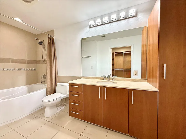 1945 S Ocean Dr #710 — Photo 23