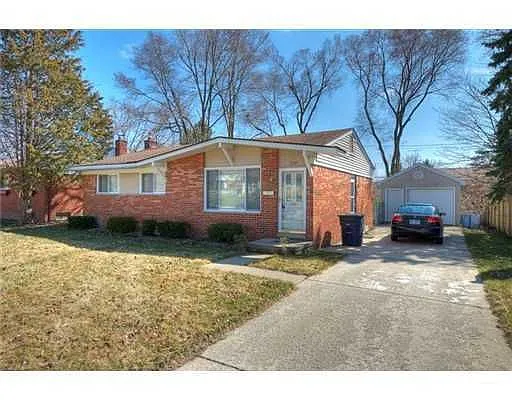 2209 Faye Dr photo 1