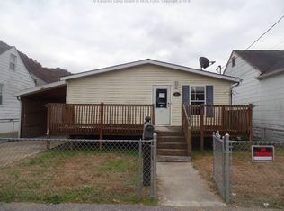 316 E 11th St, Belle, WV 25015