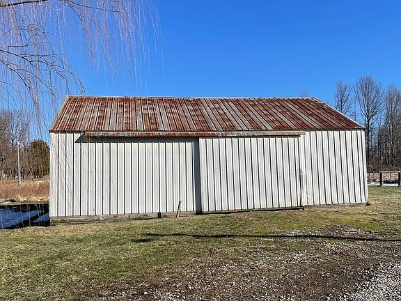 4th image of 5915 W County Road 300 N