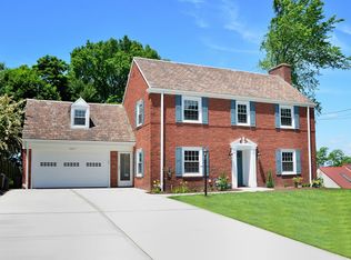 1067 Blackridge Rd, Pittsburgh, PA 15235