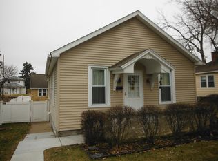 121 E 6th St, Spring Valley, IL 61362