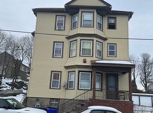 15 Higgins St, Fall River, MA 02724