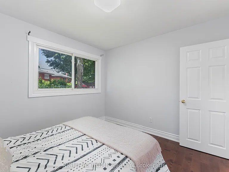 608 McCowan Rd — Photo 15