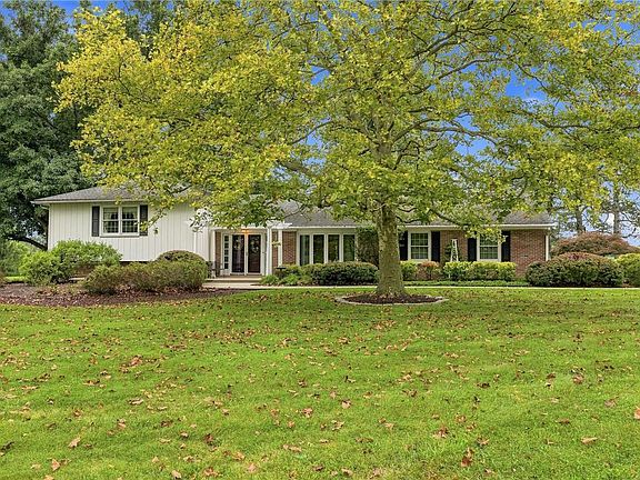 3rd image of 440 Old Morris Rd