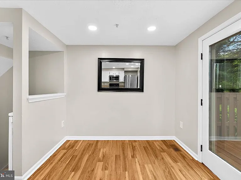 577 Quaker Ridge Ct — Photo 11