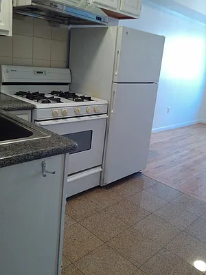 Rented by Reliance Realty of Manhattan Corp | media 17