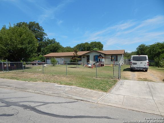 2nd image of 439 Glenoak Dr