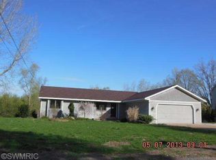 3957 Murray View Dr NE, Lowell, MI 49331