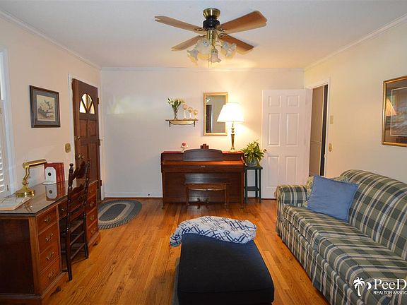 3rd image of 427 Haven Dr