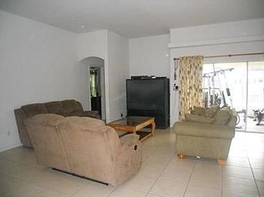 3rd image of 970 SE Bayfront Ave