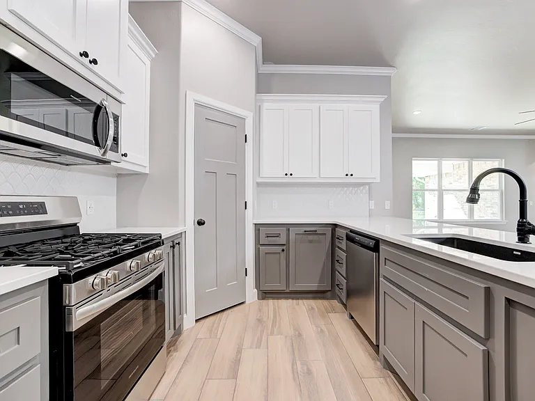 2728 Dunham Dr — Photo 19