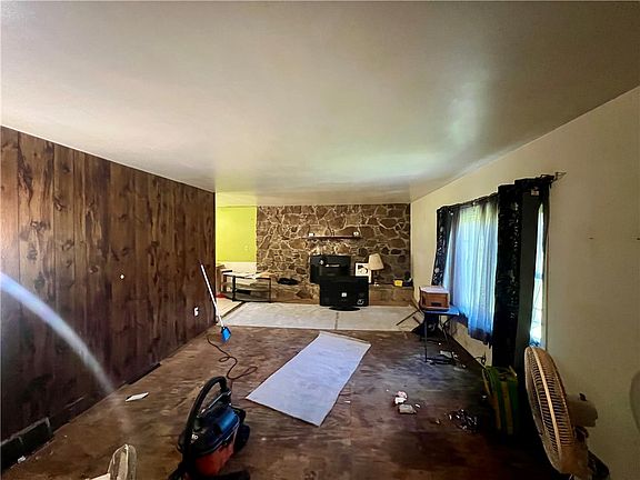 5th image of 899 New Galilee Rd