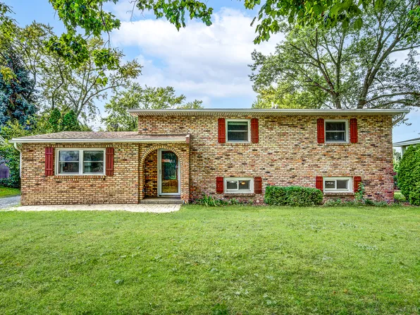408 N Locust St, Frankfort, IL 60423