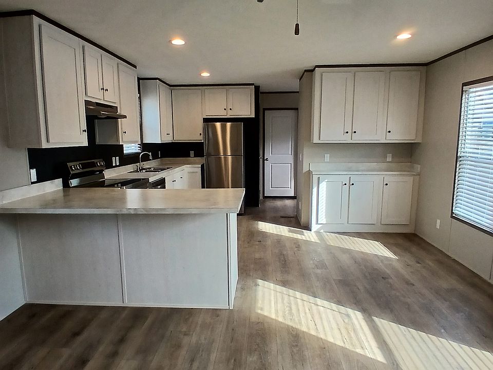 1st image of 901 E Young Ave Trailer 123