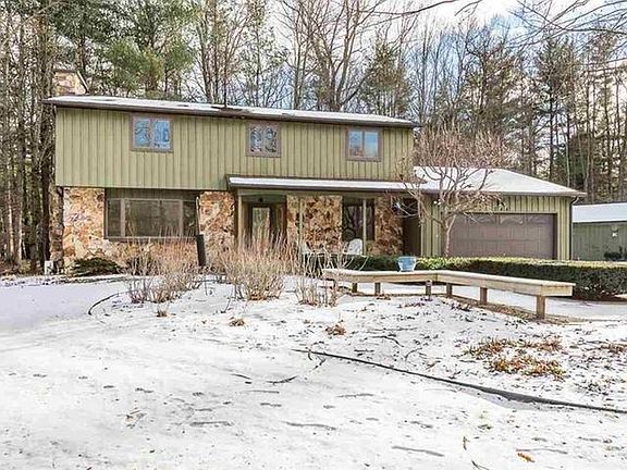 3rd image of 644 E Whitethorn Dr