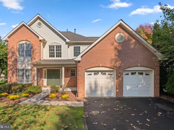 22019 Ivy Leaf Dr, Boyds, MD 20841