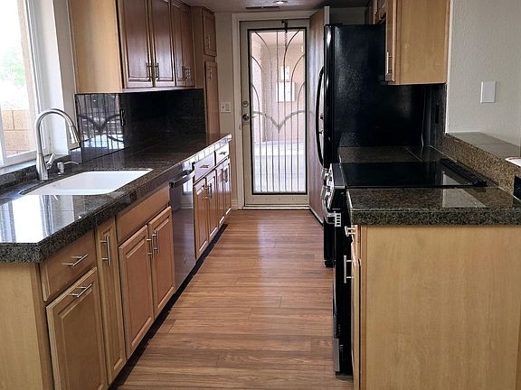 4th image of 10408 N 10TH Street #3