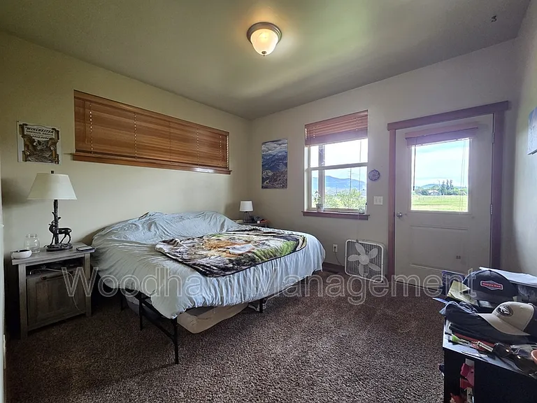 1256 Meagher Ave — Photo 7