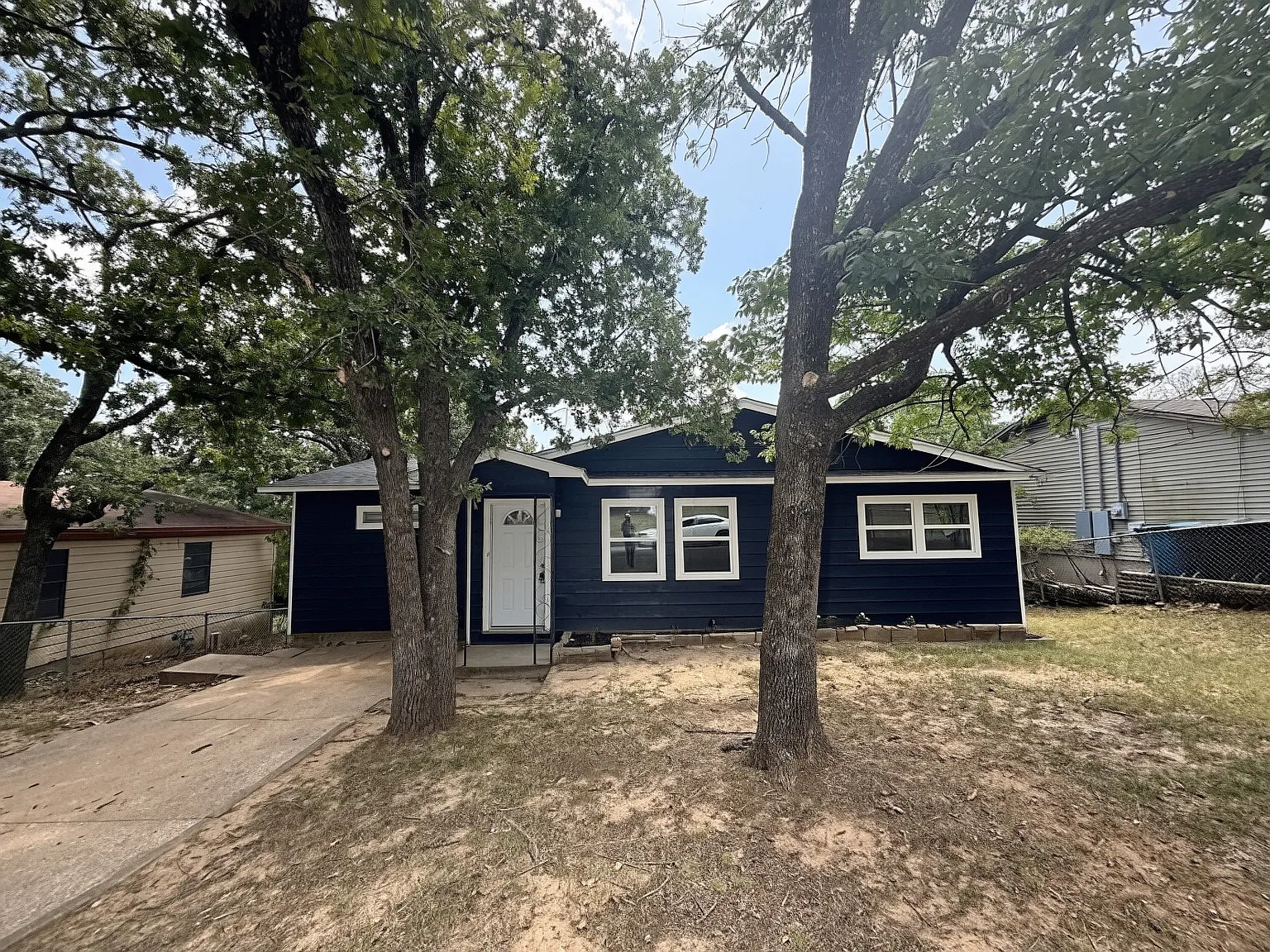 1108 Park Dr - 1 — Photo 1