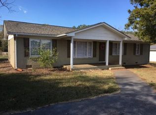 113 Walnut St, Central, SC 29630