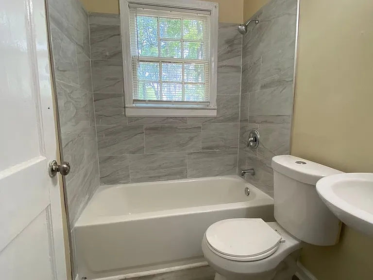 1206 Winston Rd — Photo 10