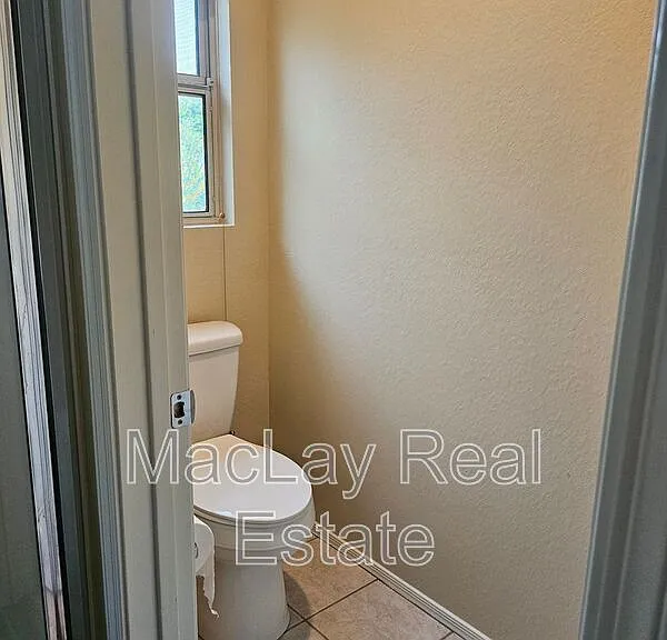 2711 W Megan St — Photo 20