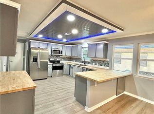 710 W Madison Ave, Port O Connor, TX 77982