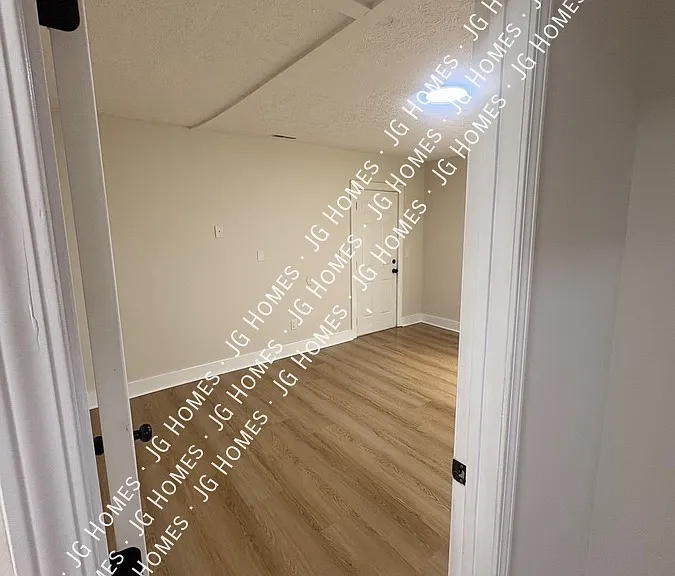 2725 Hale Ave — Photo 24