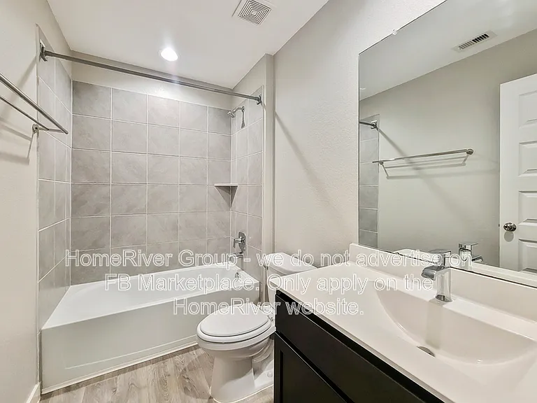 8122 Hush Heights Dr — Photo 17