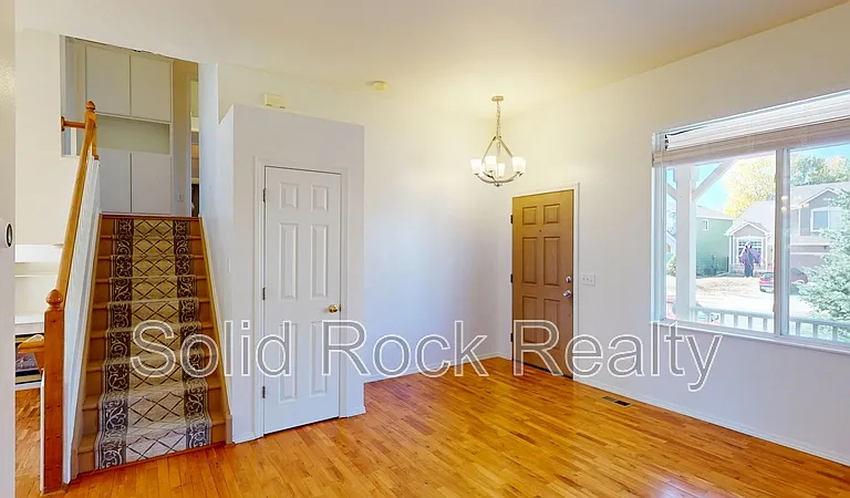 8315 Saint Helena Dr — Photo 4