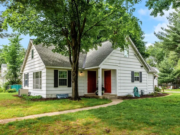 955 Warner Ave N, Saint Paul, MN 55115