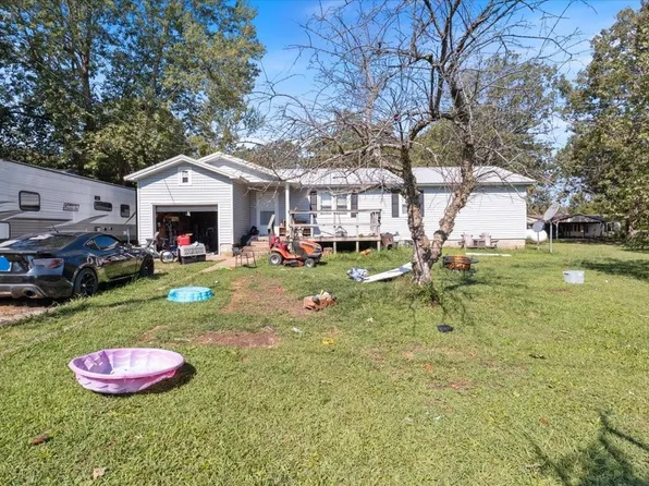 20198 Granger Ln, Lebanon, MO 65536