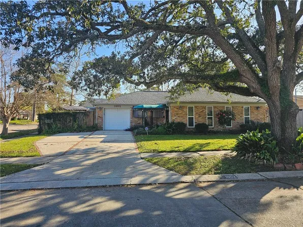 1852 Harvard Ave, Gretna, LA 70056