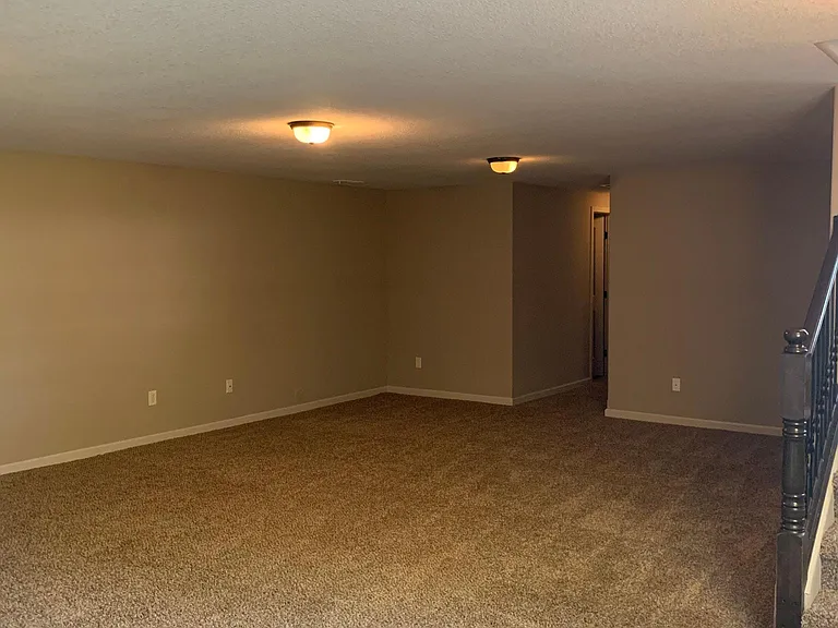 14302 W Willoughby Cir — Photo 25