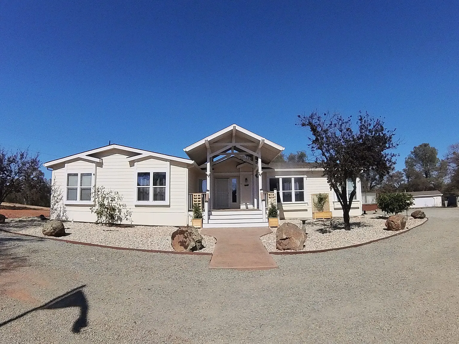 5 bed, 3.5 bath, 2847 sqft, $4,000 — Photo 2