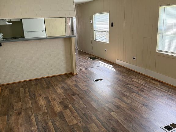 3rd image of 6345 King Wilkinson Rd
