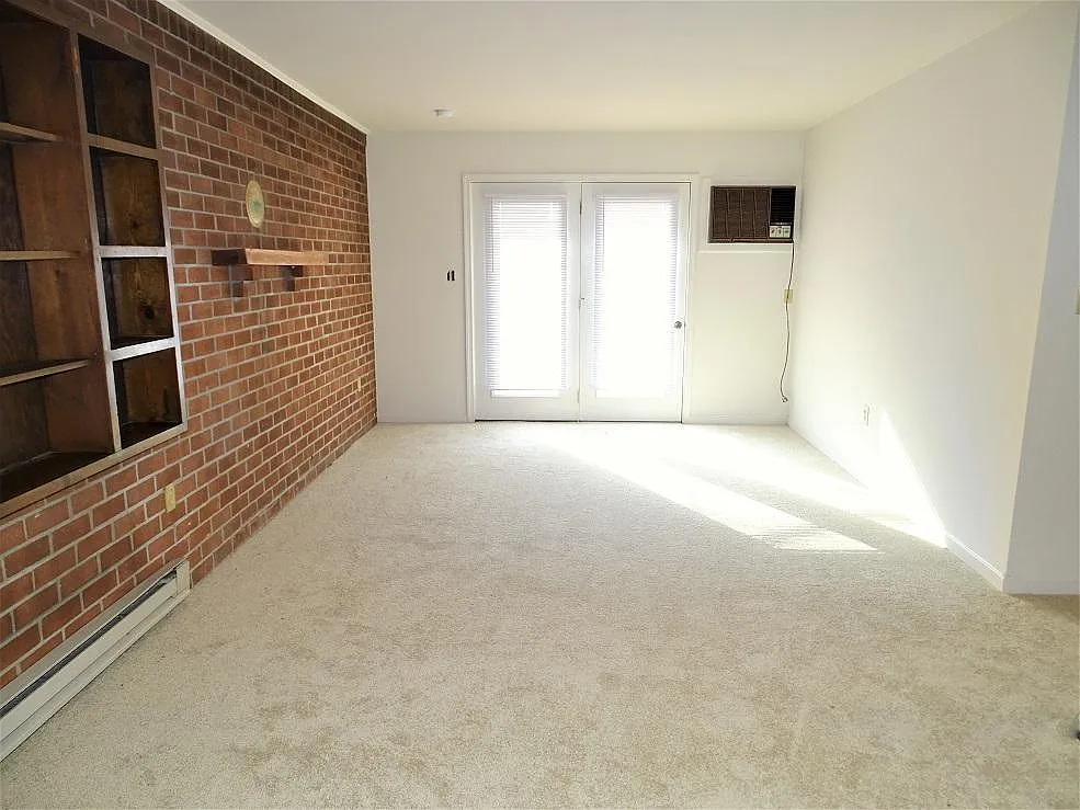 2 bed, $1,195 — Photo 2