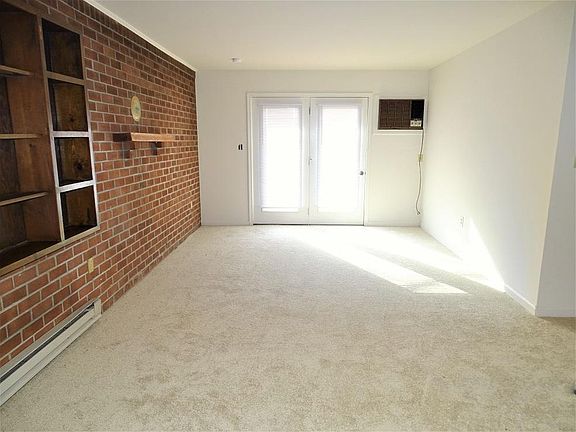 2nd image of 1057 Dry Tavern Rd APT 101