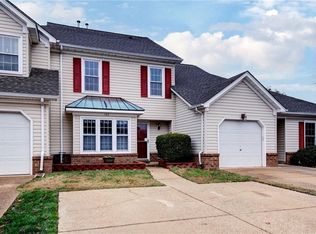 102 Penny Ln, Yorktown, VA 23692