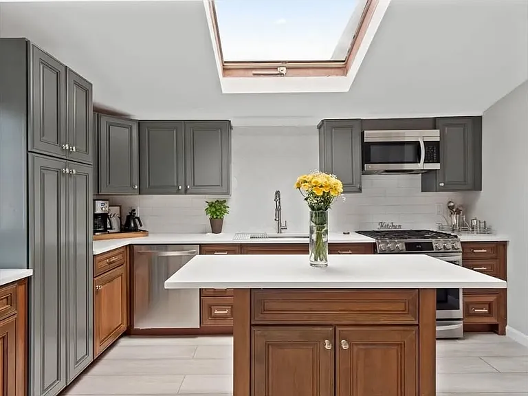 174 Middlesex Ave #2 — Photo 12
