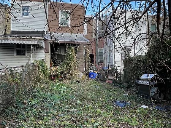 5th image of 1828 Margaret St