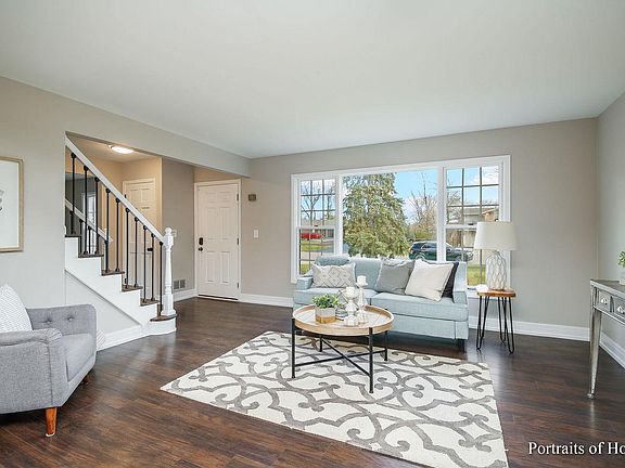 4th image of 1544 S Garden St
