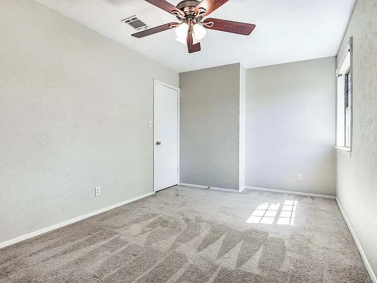 7700 Wakefield Dr — Photo 8