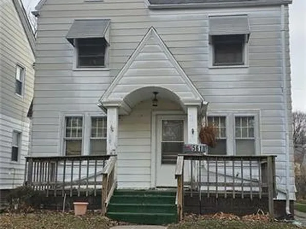561 Bronx Dr, Toledo, OH 43609