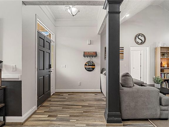 3rd image of 11 Lee Road 2124