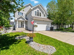 3061 Spence Wynd SW, Edmonton, AB T6X 0A5